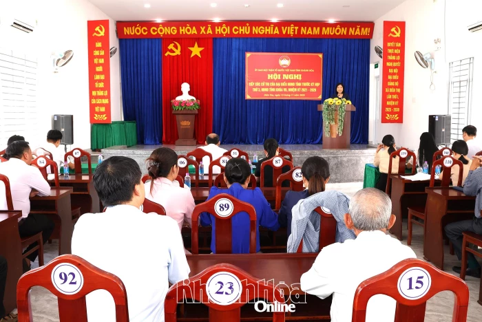 Đại biểu HĐND tỉnh tiếp xúc cử tri xã Diên Thọ