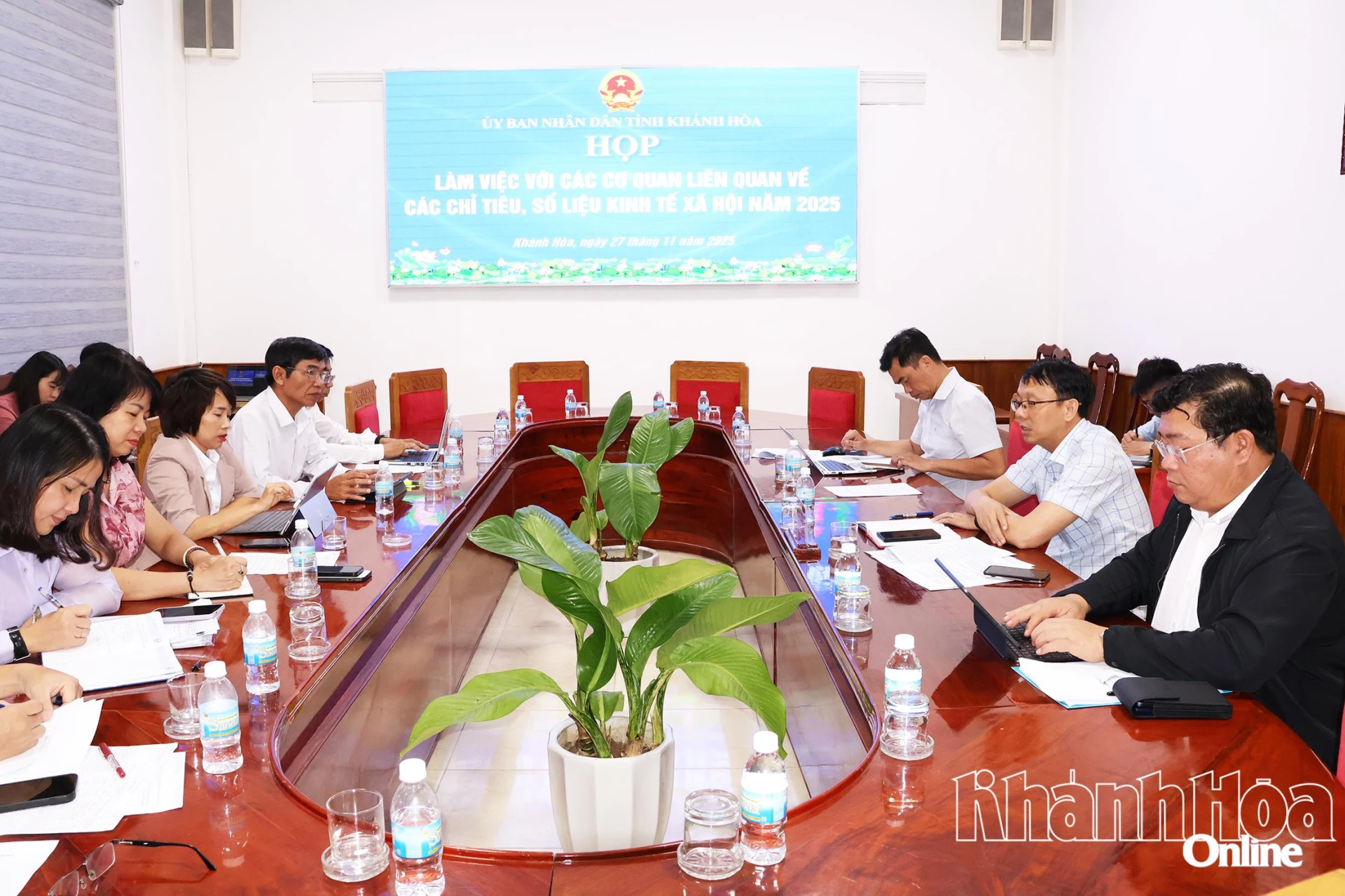 Ông Nguyễn Thanh Hà – Phó chủ tịch UBND tỉnh chủ trì cuộc họp.