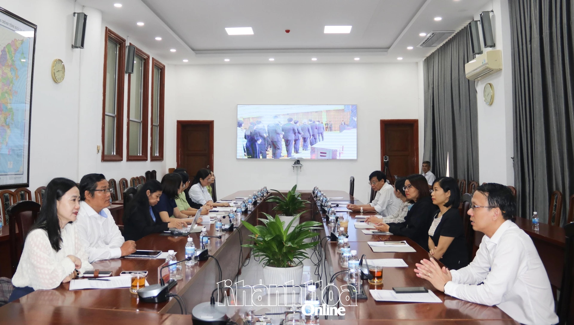 Quang cảnh hội nghị tại điểm cầu Khánh Hòa.