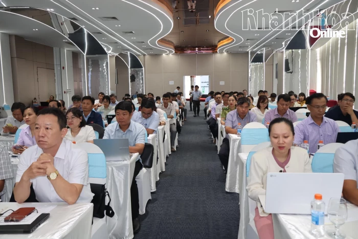 Tập huấn nghiệp vụ đất đai, môi trường cho cán bộ, công chức, viên chức cơ sở