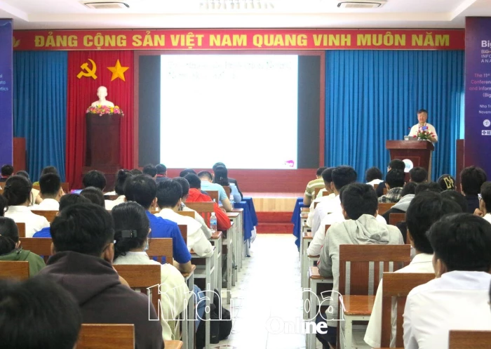 Hội thảo quốc tế về dữ liệu lớn và phân tích thông tin