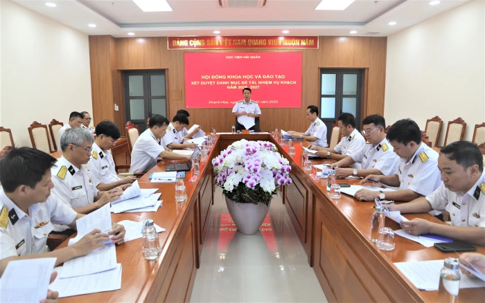 Hội đồng Khoa học và Đào tạo Học viện Hải quân xét duyệt danh mục nhiệm vụ khoa học và công nghệ