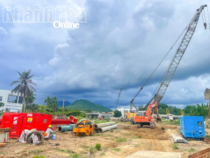 Công trình đường và kè dọc Sông Cái Nha Trang: Cần sớm gỡ vướng về mặt bằng