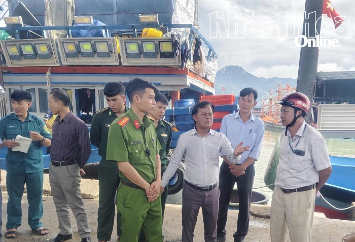 Xã Cà Ná sẵn sàng lực lượng, phương tiện ứng phó bão số 13