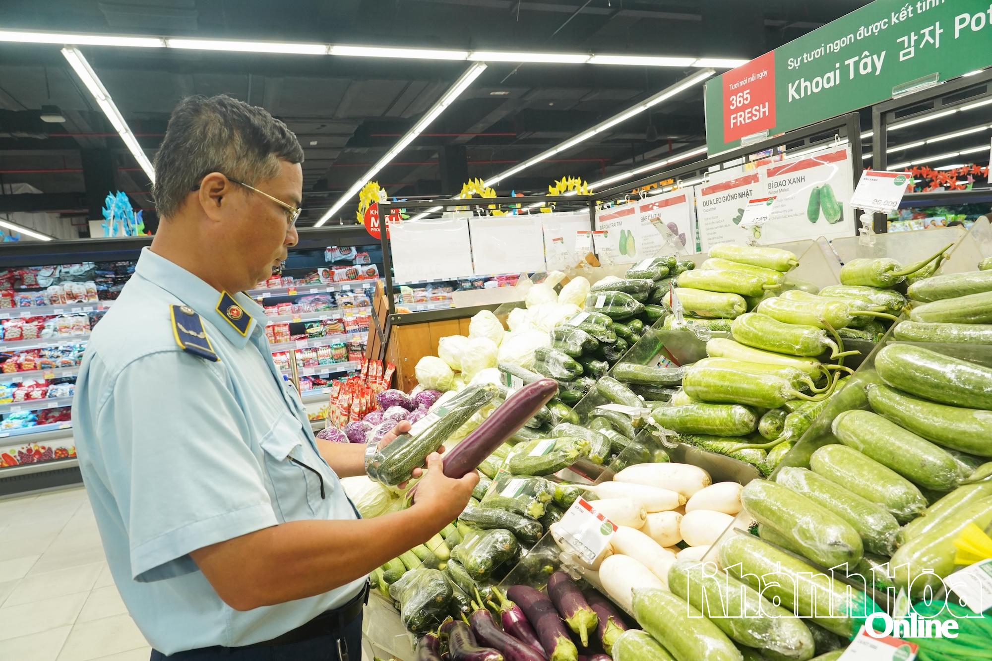 The Provincial Market Management Force has increased supervision at markets, supermarkets, warehouses and retail outlets.