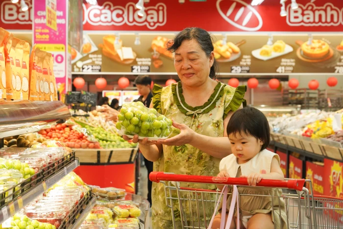 Bình ổn thị trường sau mưa lũ