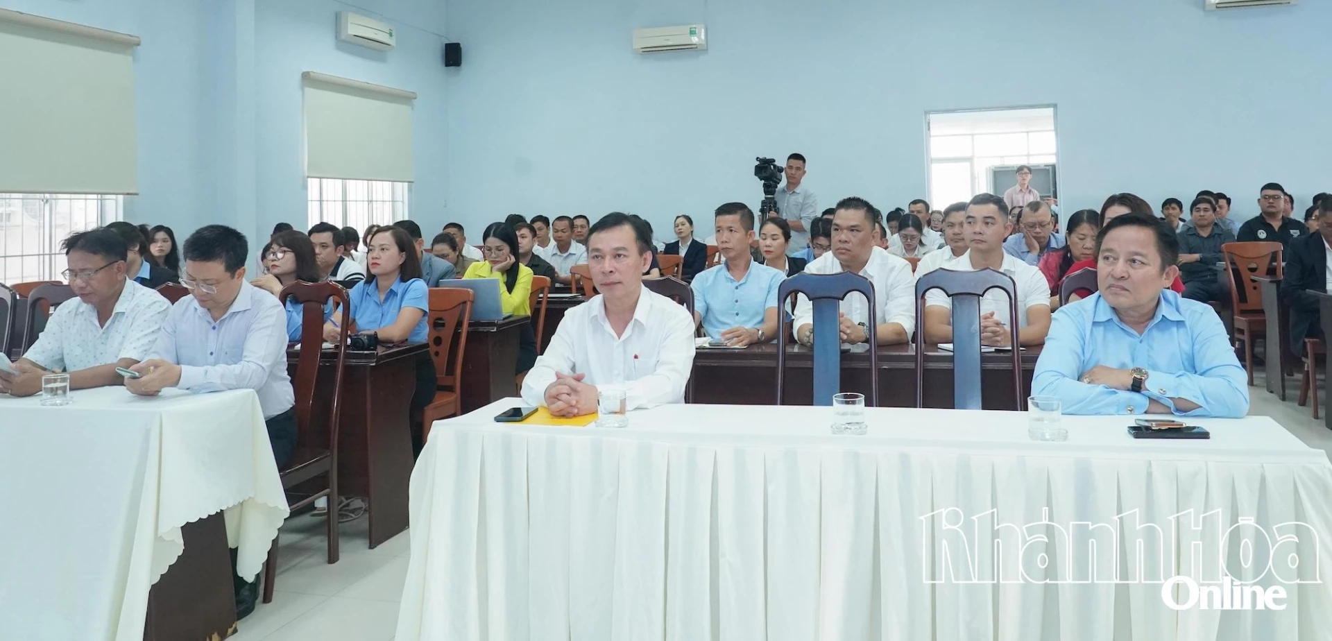 Các đại biểu tham dự buổi tập huấn.