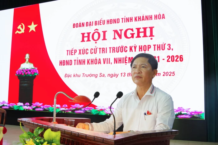 Đại biểu HĐND tỉnh tiếp xúc cử tri đặc khu Trường Sa