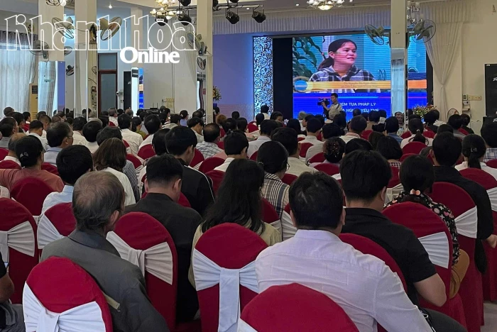 Truyền thông về trợ giúp pháp lý cho người khuyết tật