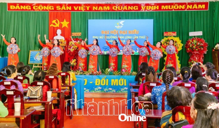 Đại hội đại biểu phụ nữ phường Cam Linh lần thứ I