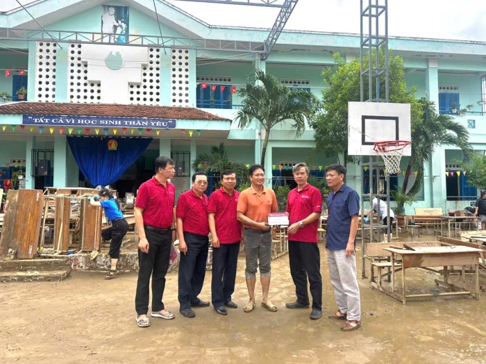 Agribank Chi nhánh Khánh Hòa: Kịp thời hỗ trợ 110 cơ sở trường học, y tế khắc phục hậu quả mưa lũ 