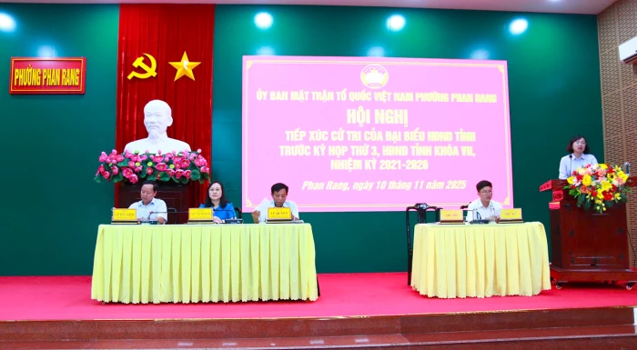 Đại biểu HĐND tỉnh tiếp xúc cử tri phường Phan Rang