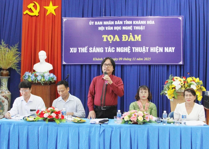 Tọa đàm "Xu thế sáng tác nghệ thuật hiện nay"