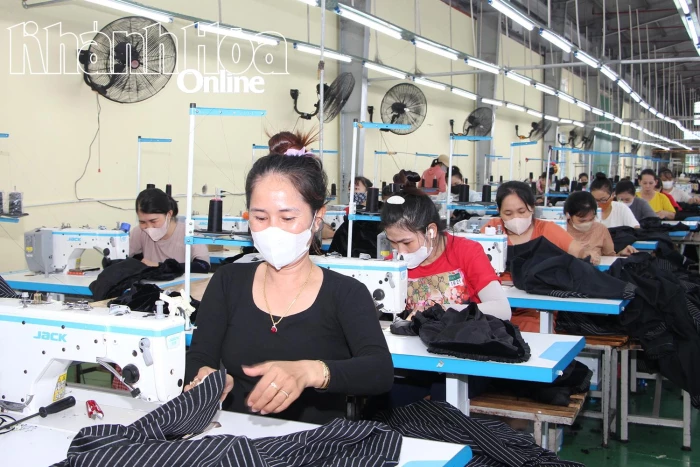 Từ 1-1-2026: Áp dụng tăng lương tối thiểu vùng mới