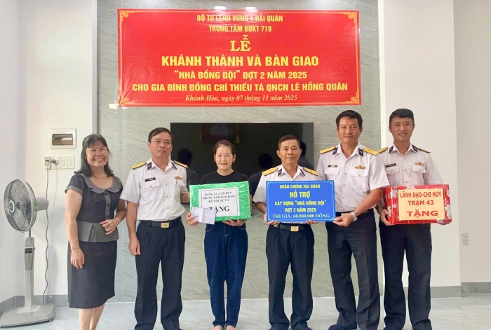 Trung tâm Bảo đảm Kỹ thuật 719 bàn giao “Nhà đồng đội” cho 2 quân nhân