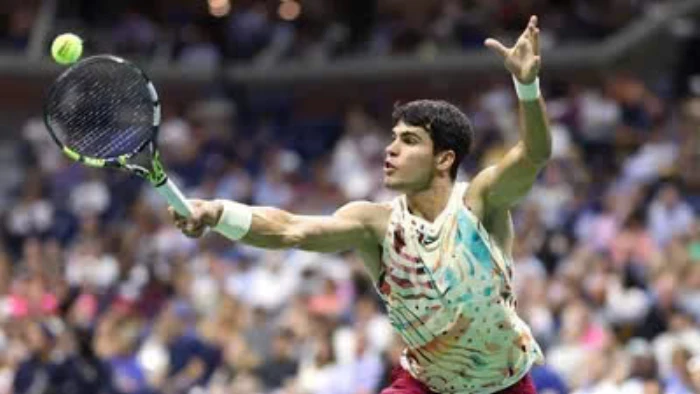 Sôi động ATP Finals: Alcaraz ra quân thuận lợi 
