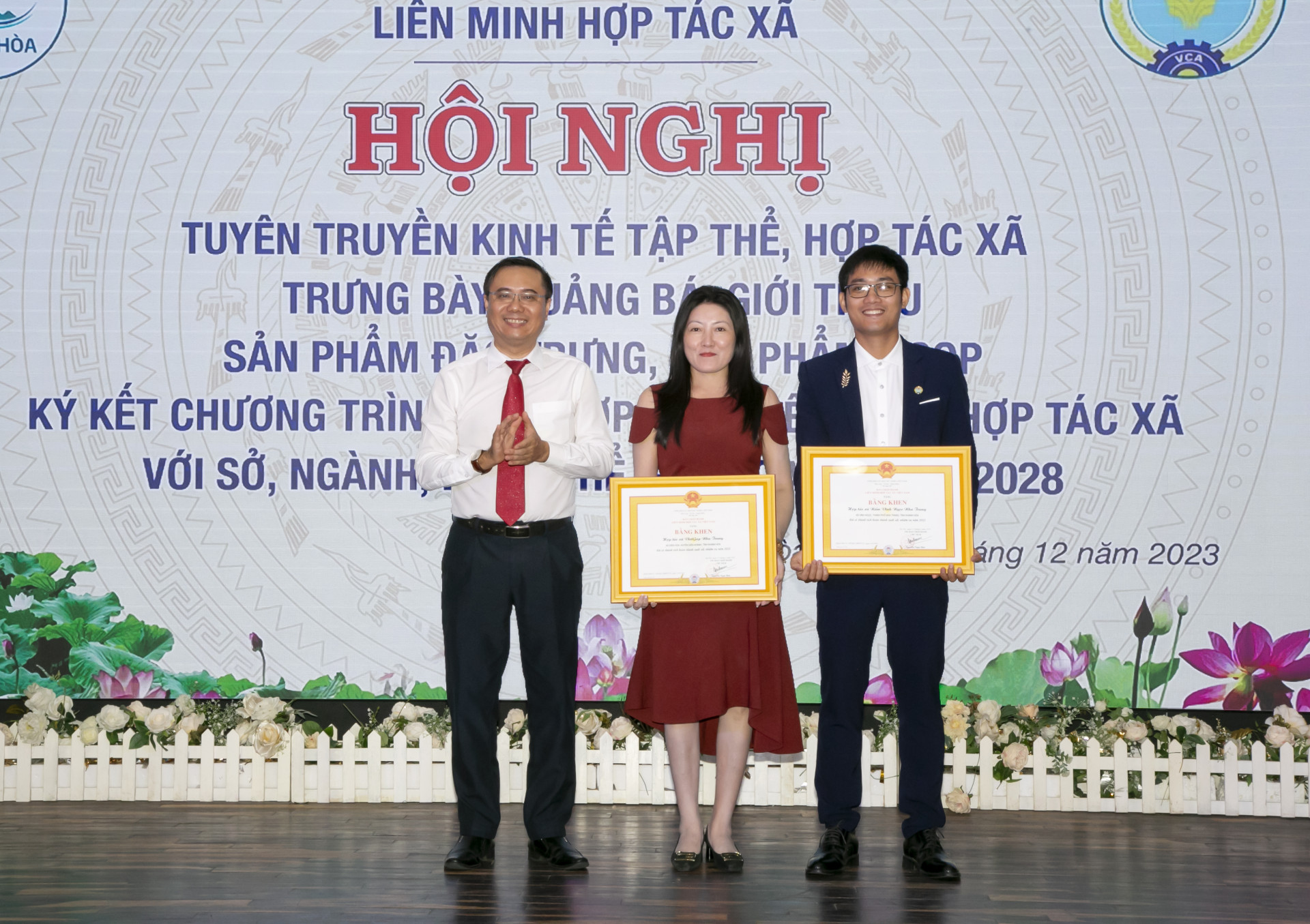 2 HTX được Liên minh HTX khen thưởng