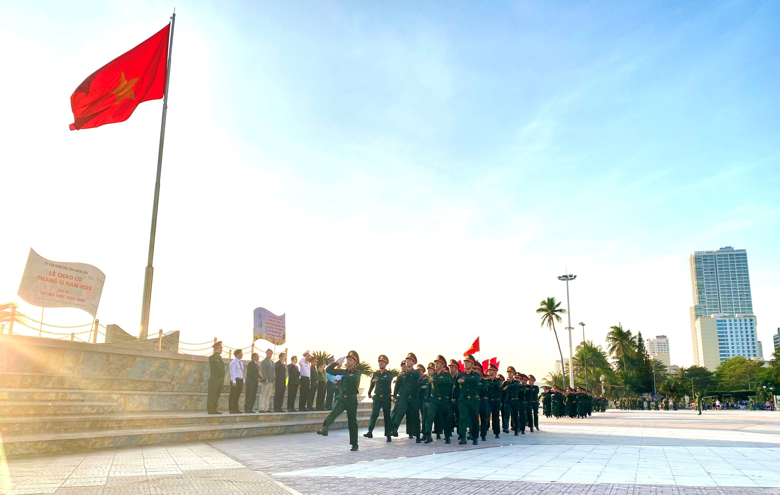 Tổ chức Lễ chào cờ kỷ niệm 79 năm Ngày thành lập Quân đội nhân dân Việt Nam