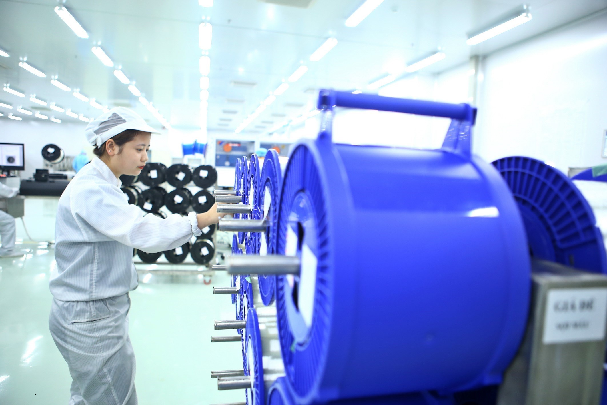 Nâng cao tính đảng và phát huy vai trò của người đứng đầu trong xây dựng Đảng ở doanh nghiệp nhà nước cổ phần hóa