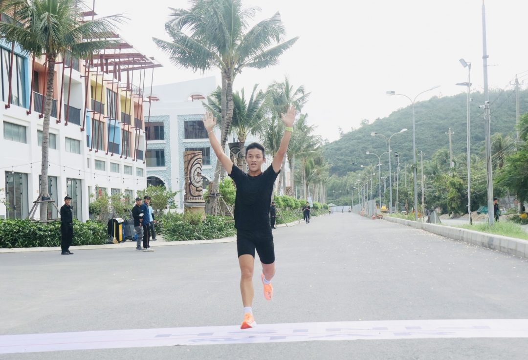 Runner of Khanh Hoa Provincial Youth Union finishes first

