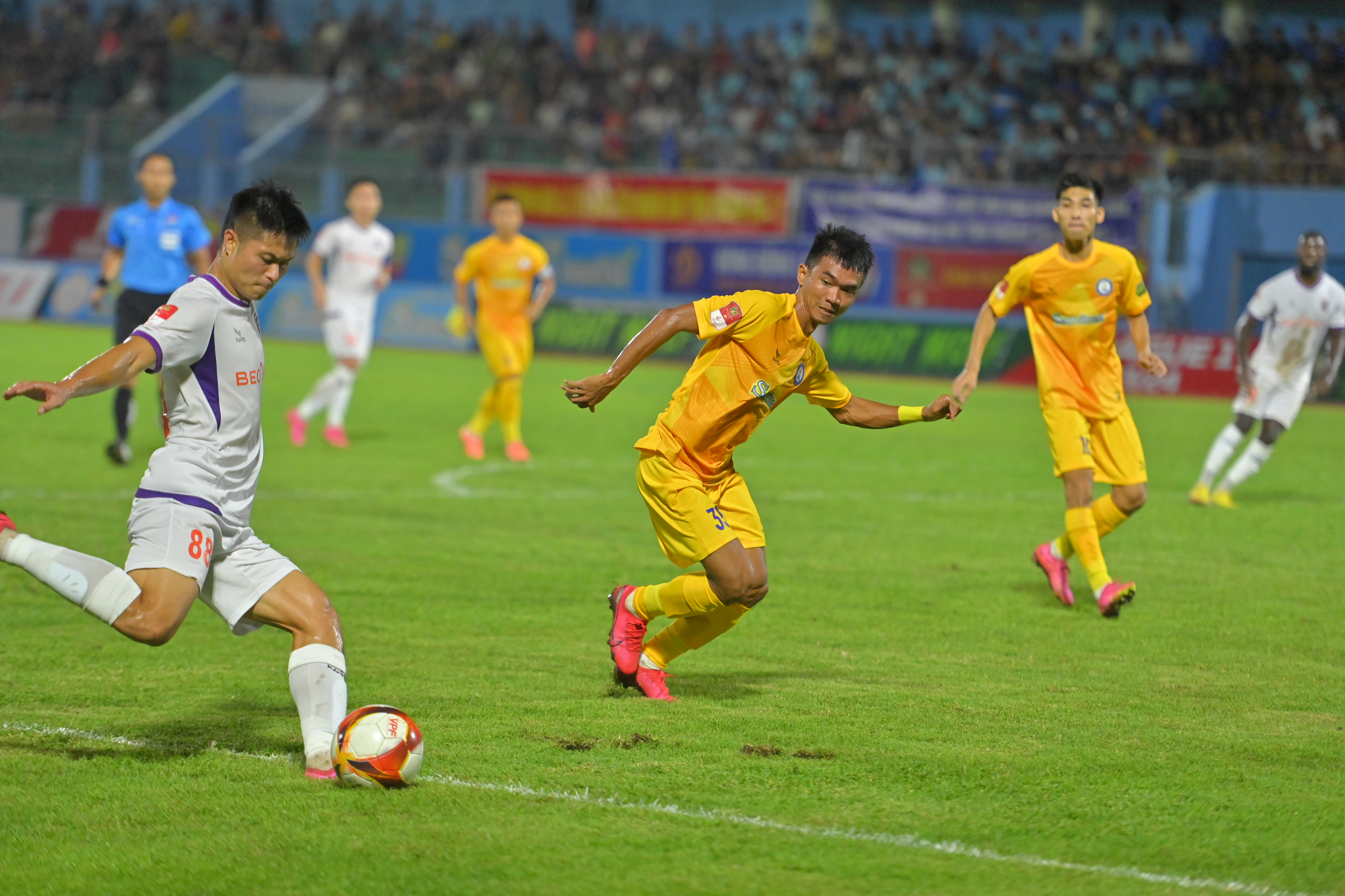 Vòng 5, V.League 1: Khánh Hòa thua Becamex Bình Dương trên sân nhà