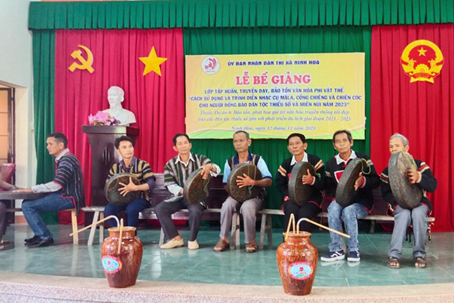 Ninh Hòa: Thúc đẩy thoát nghèo về thông tin