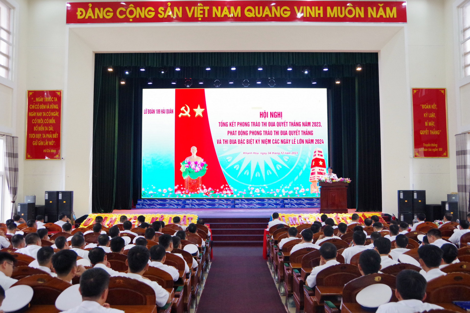 Quang cảnh hội nghị.