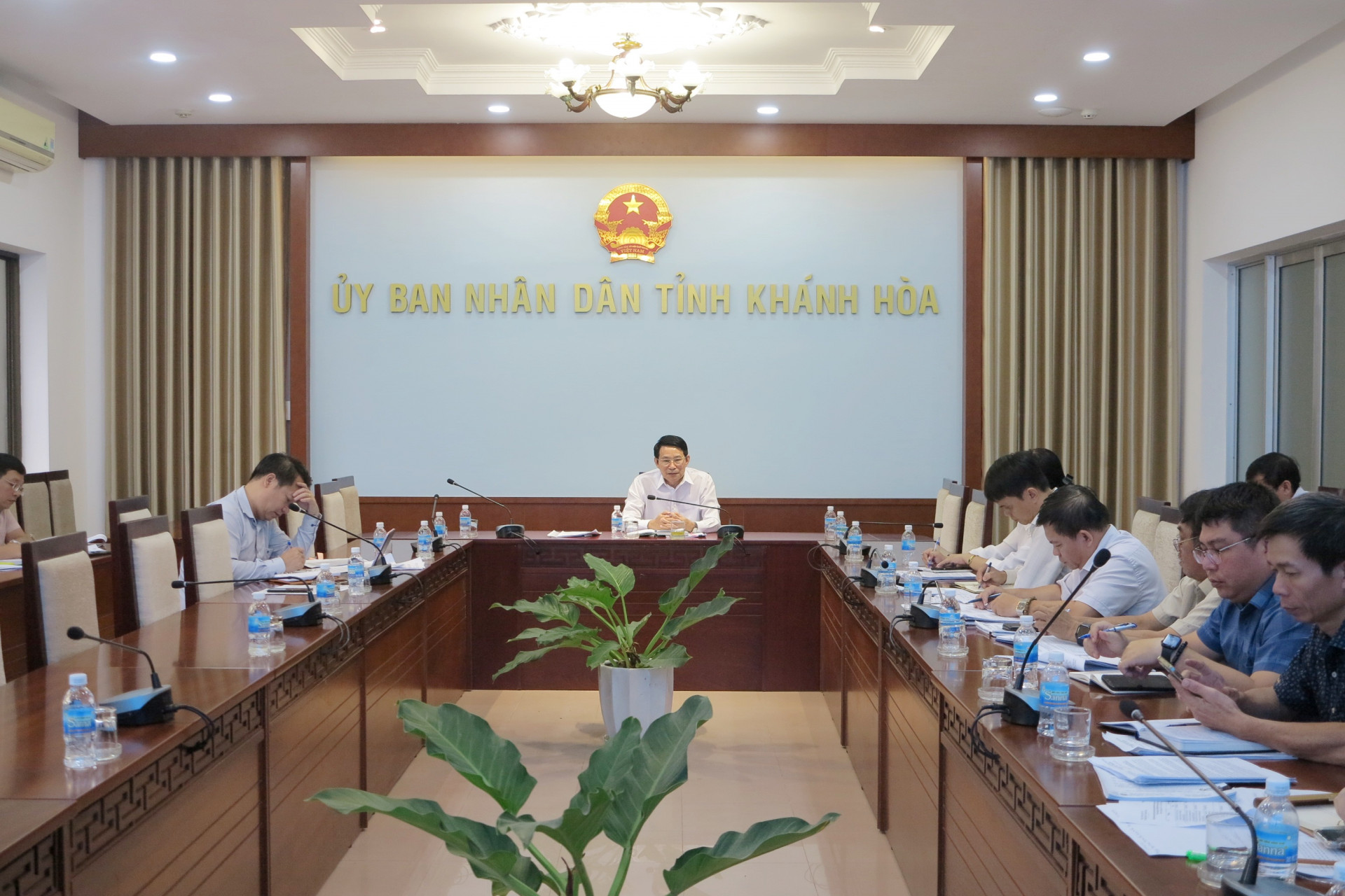 Quang cảnh buổi làm việc. 