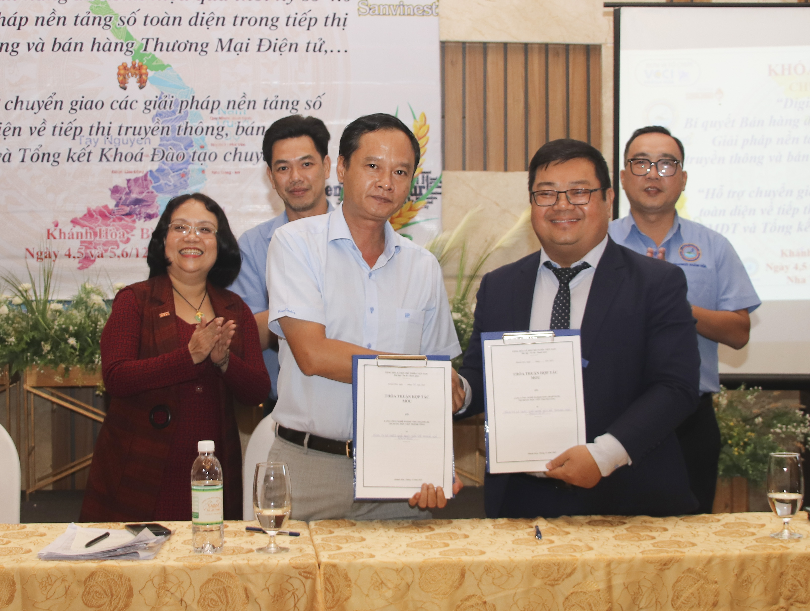 Chuyển giao công nghệ nền tảng số cho doanh nghiệp