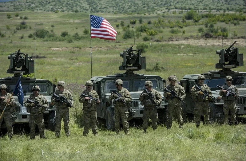 Binh sỹ Mỹ tham gia cuộc huấn luyện của NATO tại Negotino, Bắc Macedonia. (Ảnh: AFP/TTXVN)

