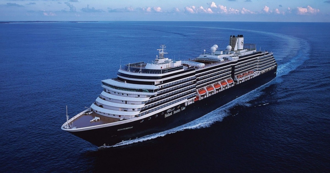 Westerdam cruise ship brings 2,000 passengers to Nha Trang last day of 2023