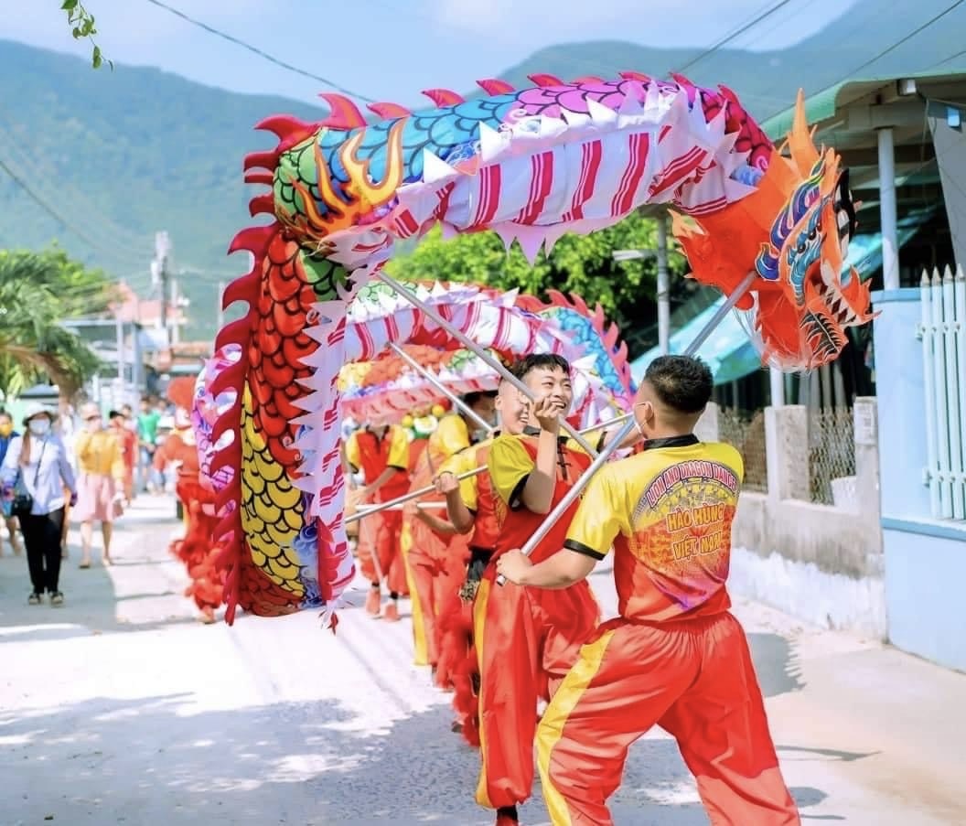 Những bài múa lân-sư-rồng đều mang ước vọng cầu mong sự thịnh vượng, phát đạt, hanh thông và hạnh phúc cho gia chủ trong dịp đầu xuân mới. 