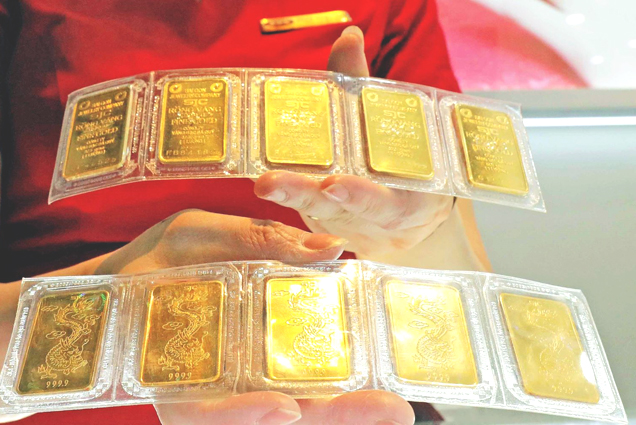 Giá vàng sáng 8/12 quay đầu giảm