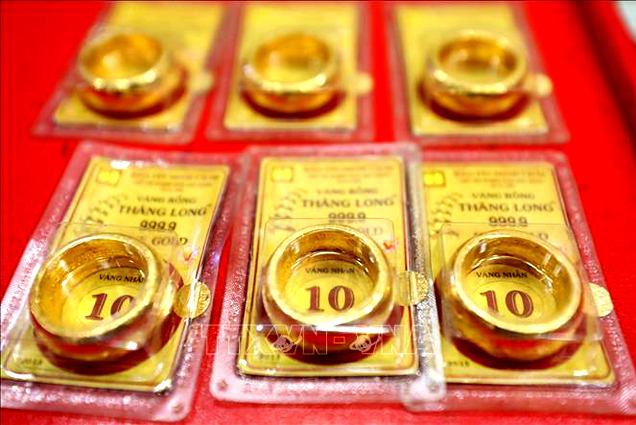 Giá vàng sáng 28/12 chưa bớt nóng, giao dịch gần mốc 80 triệu đồng/lượng