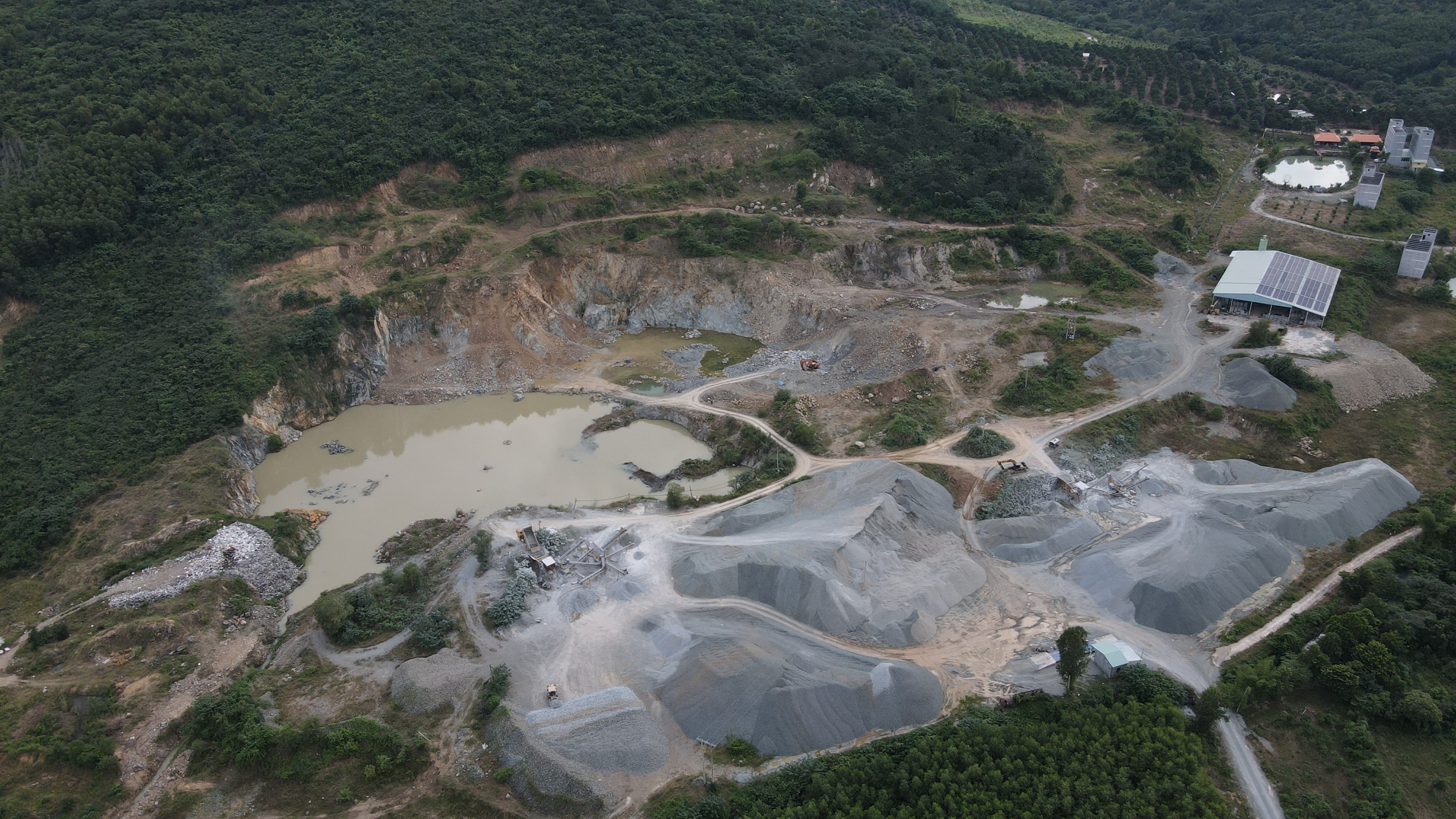 Ban Thường vụ Tỉnh ủy Khánh Hòa:: Ban hành Chỉ thị số 23 tăng cường sự lãnh đạo của Đảng đối với công tác quản lý nhà nước về khoáng sản