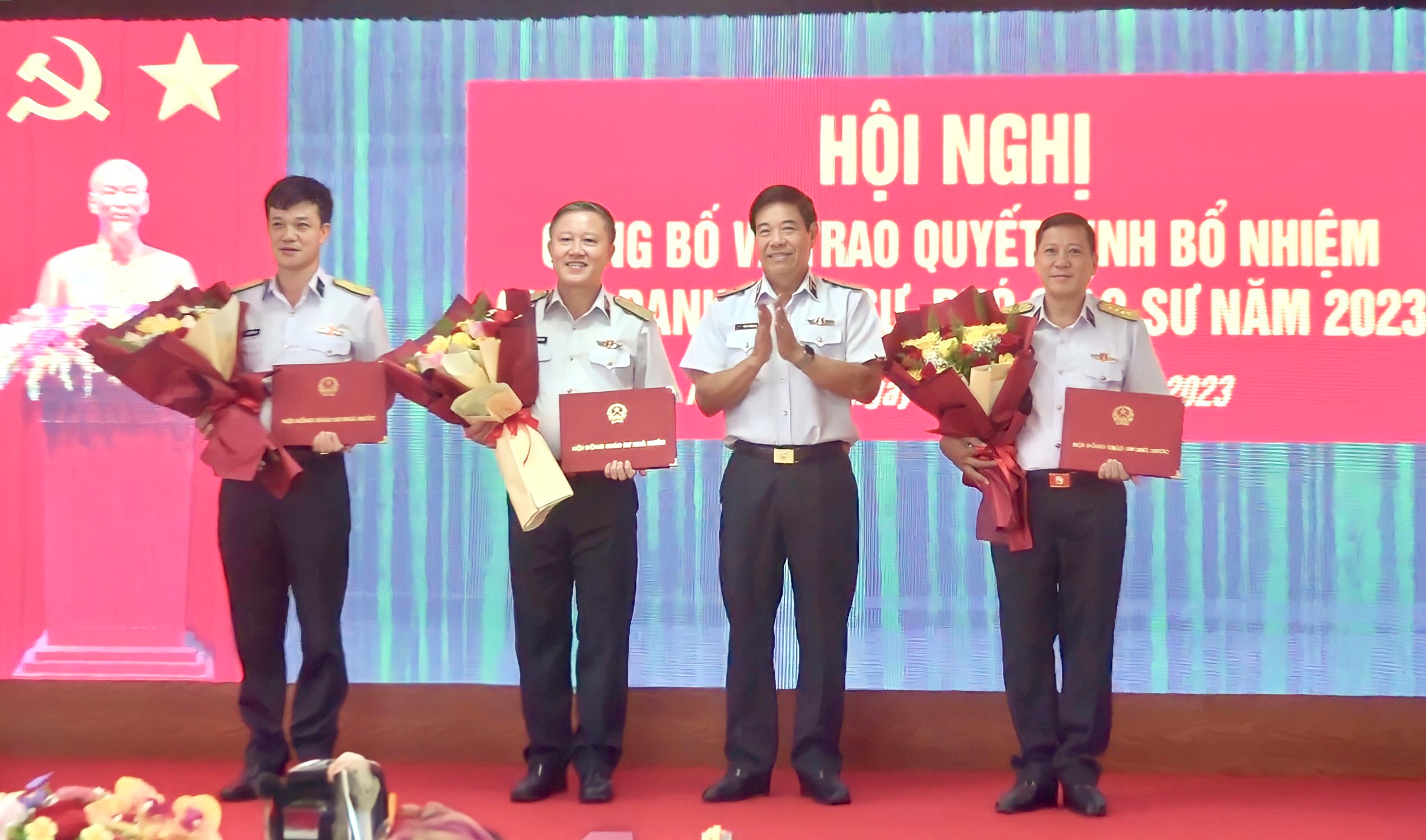 Học viện Hải quân công bố, trao quyết định bổ nhiệm chức danh Giáo sư, Phó Giáo sư