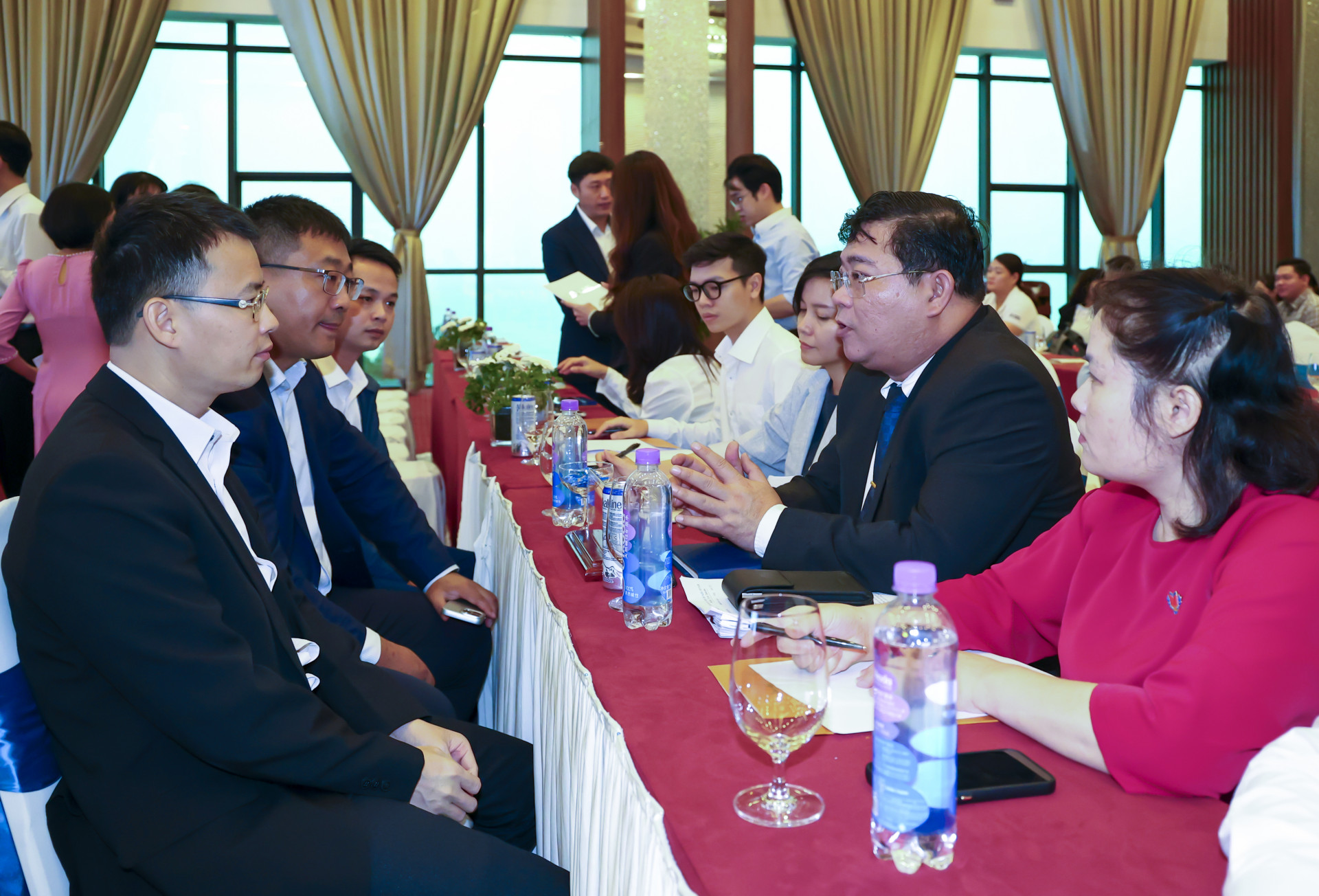 Foreign enterprises learn about investment opportunities in Khanh Hoa.