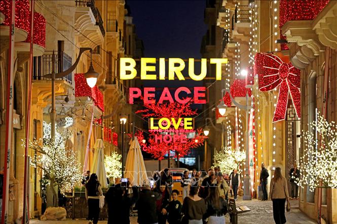 Thế giới rộn ràng đón Giáng sinh 2024