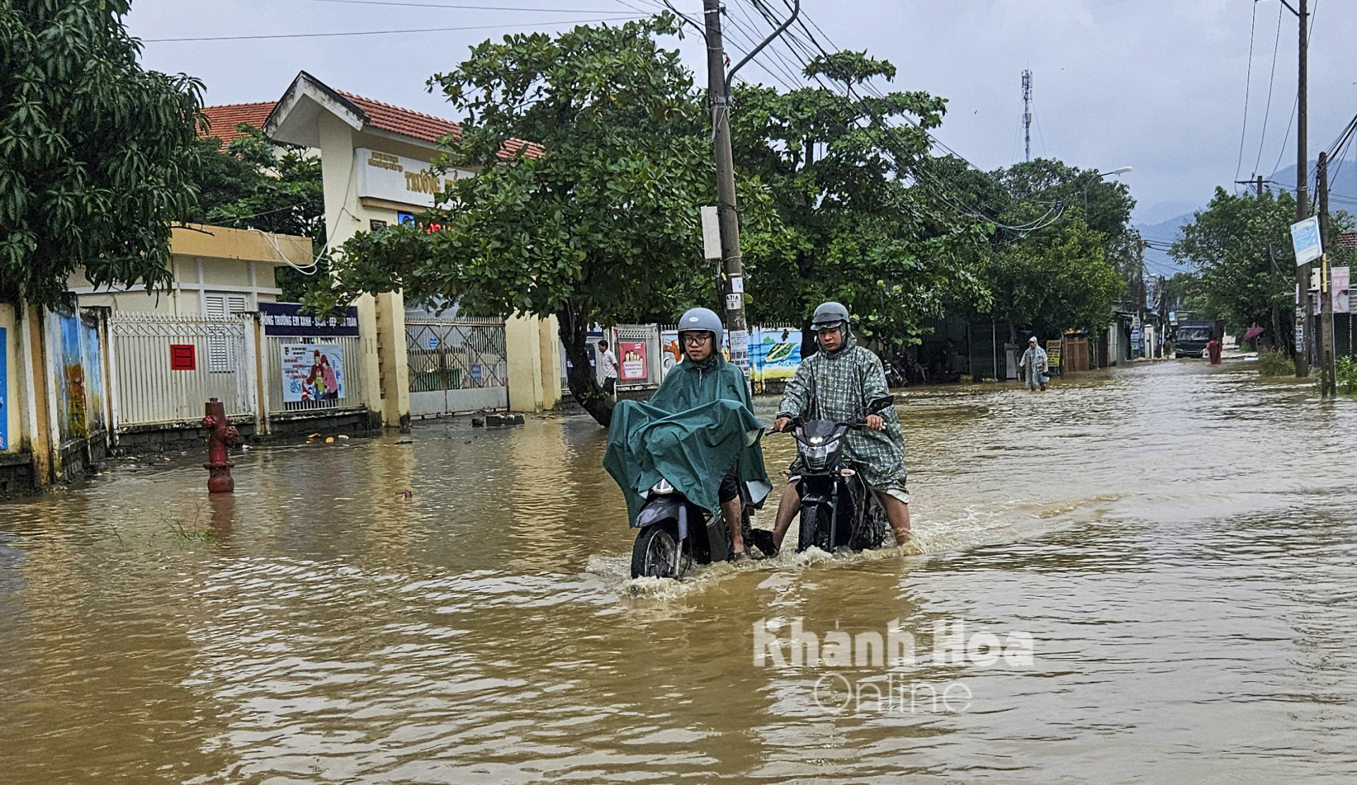 TP. Nha Trang: Một số khu vực tại các xã phía Tây ngập lụt
