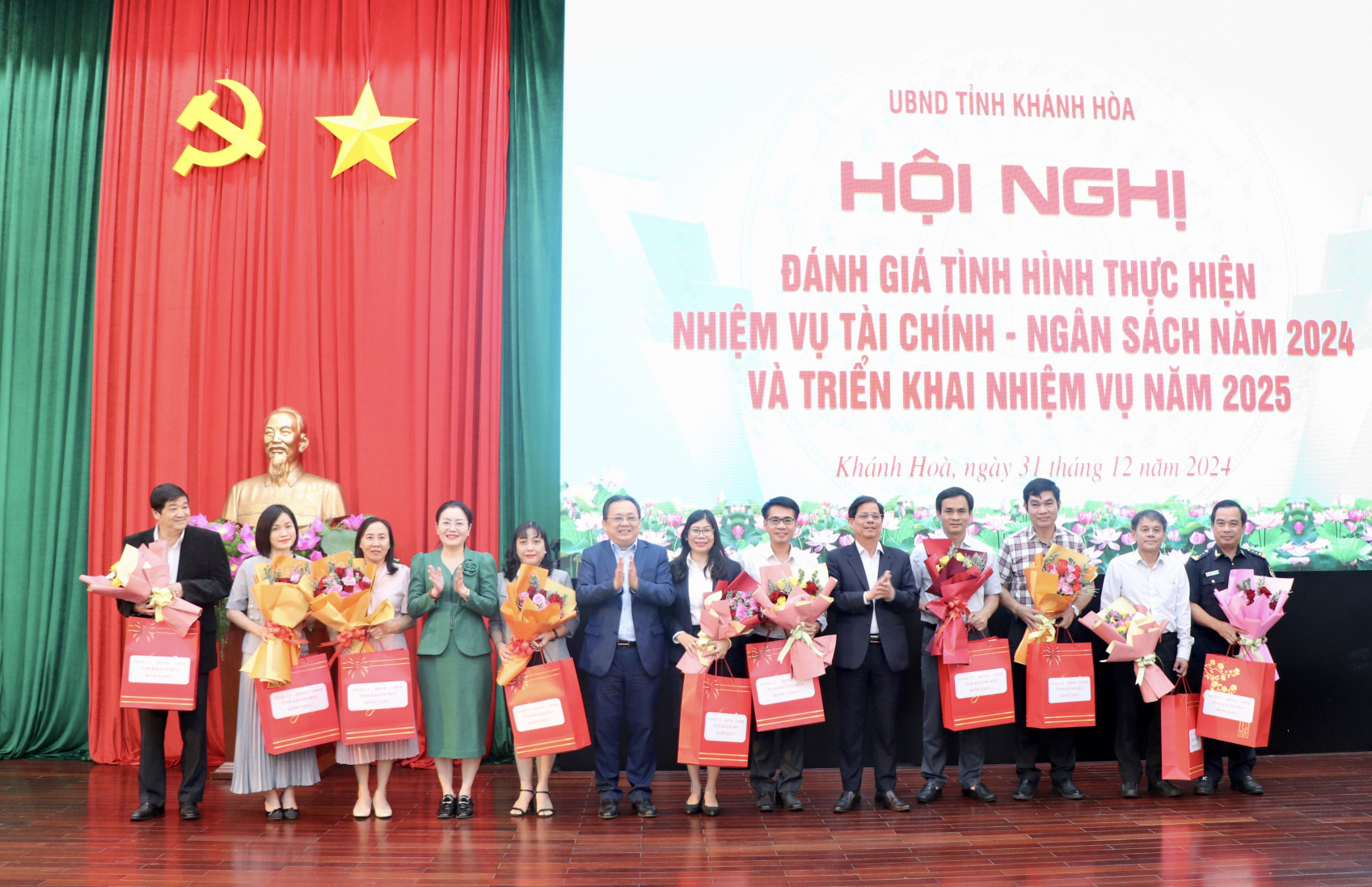 Khánh Hòa thu ngân sách đạt 20.438 tỷ đồng