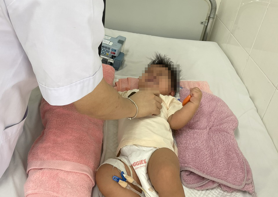 Bệnh viện Đa khoa tỉnh Khánh Hòa: Cứu sống bệnh nhi mắc sởi biến chứng viêm cơ tim cấp tính