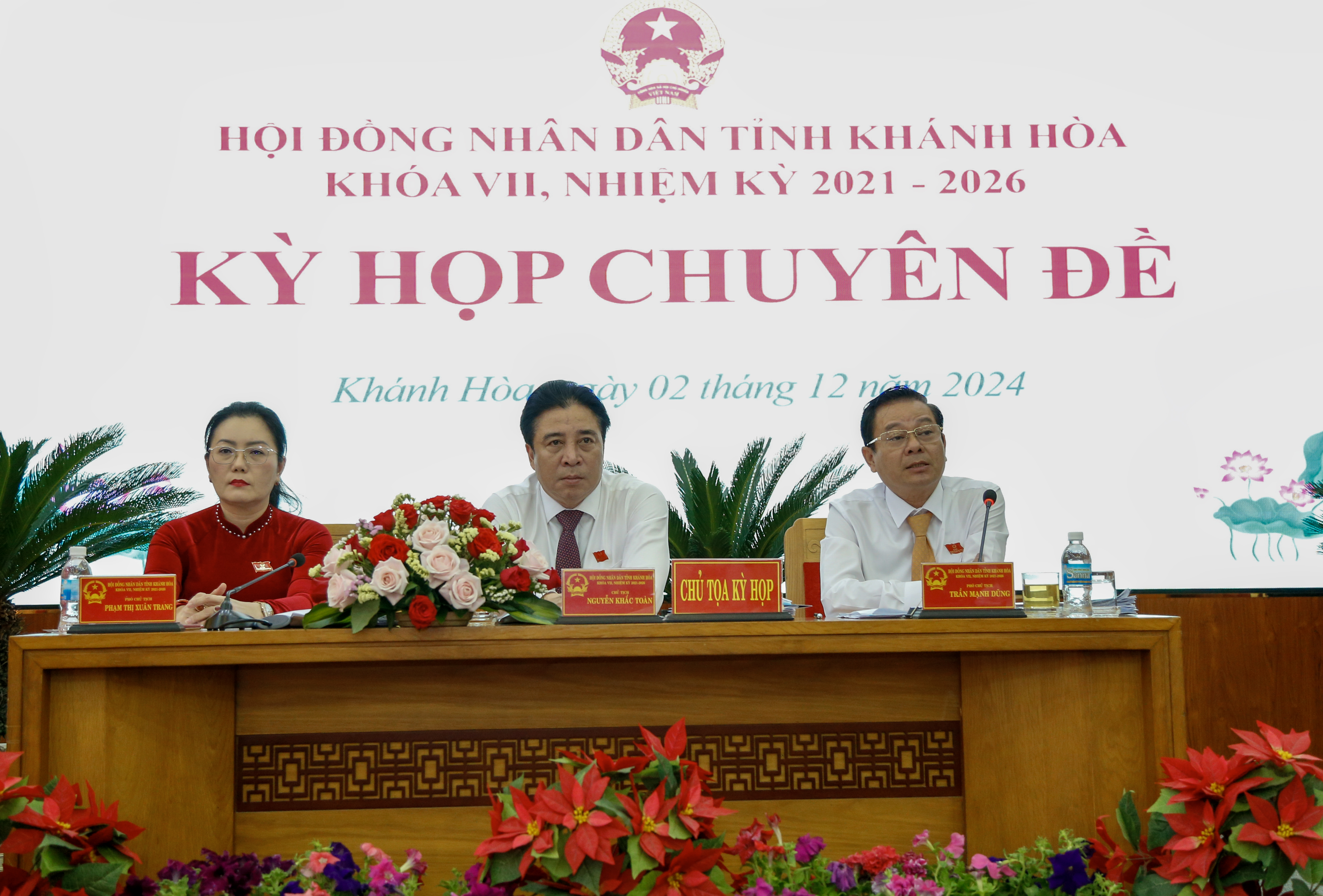 Kỳ họp chuyên đề HĐND tỉnh Khánh Hòa khóa VII xem xét, quyết định nhiều nội dung nhằm thúc đẩy phát triển kinh tế - xã hội tỉnh