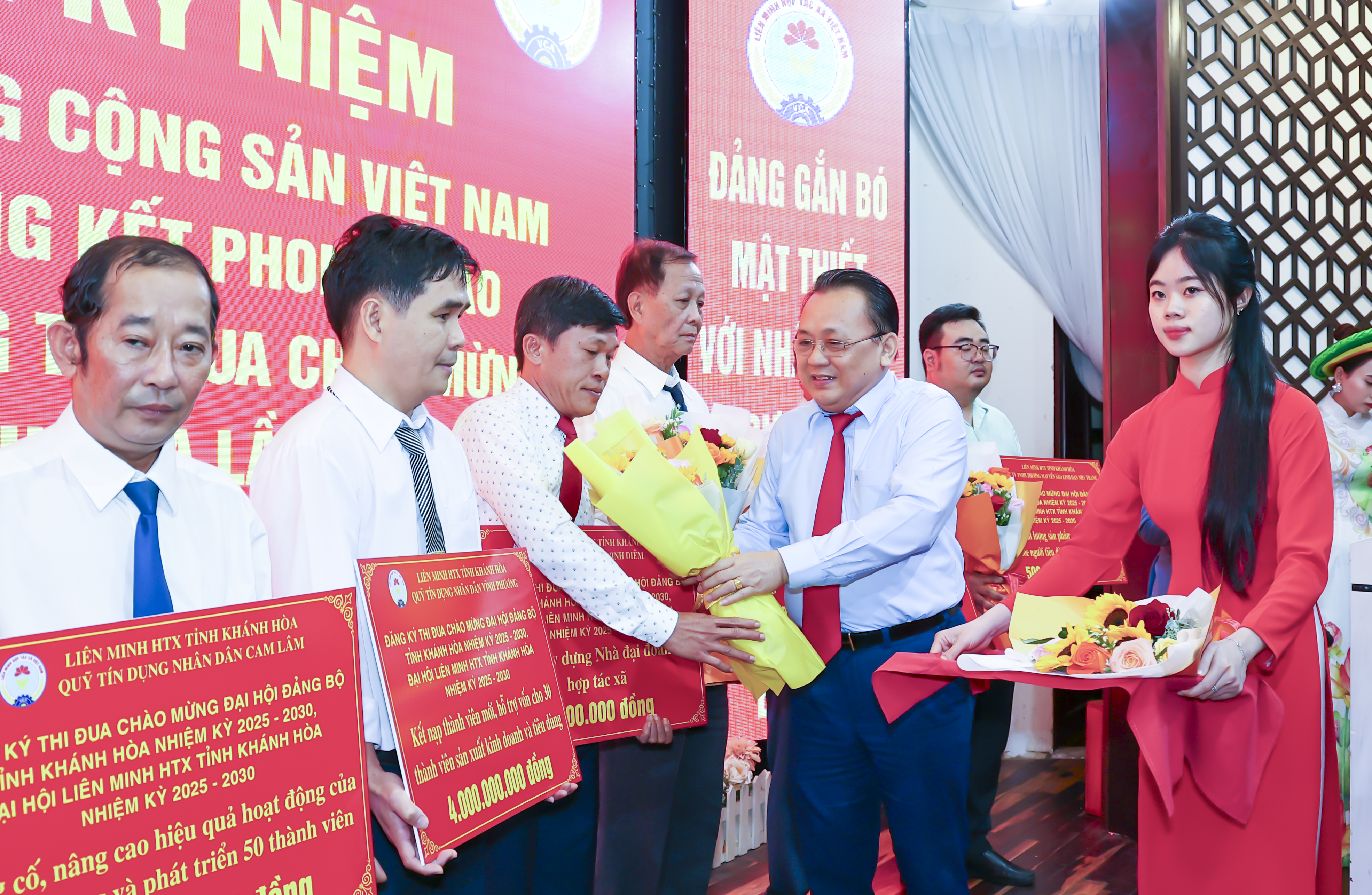 Liên minh hợp tác xã tỉnh Khánh Hòa: Tuyên dương 33 công trình chào mừng Đại hội Đảng