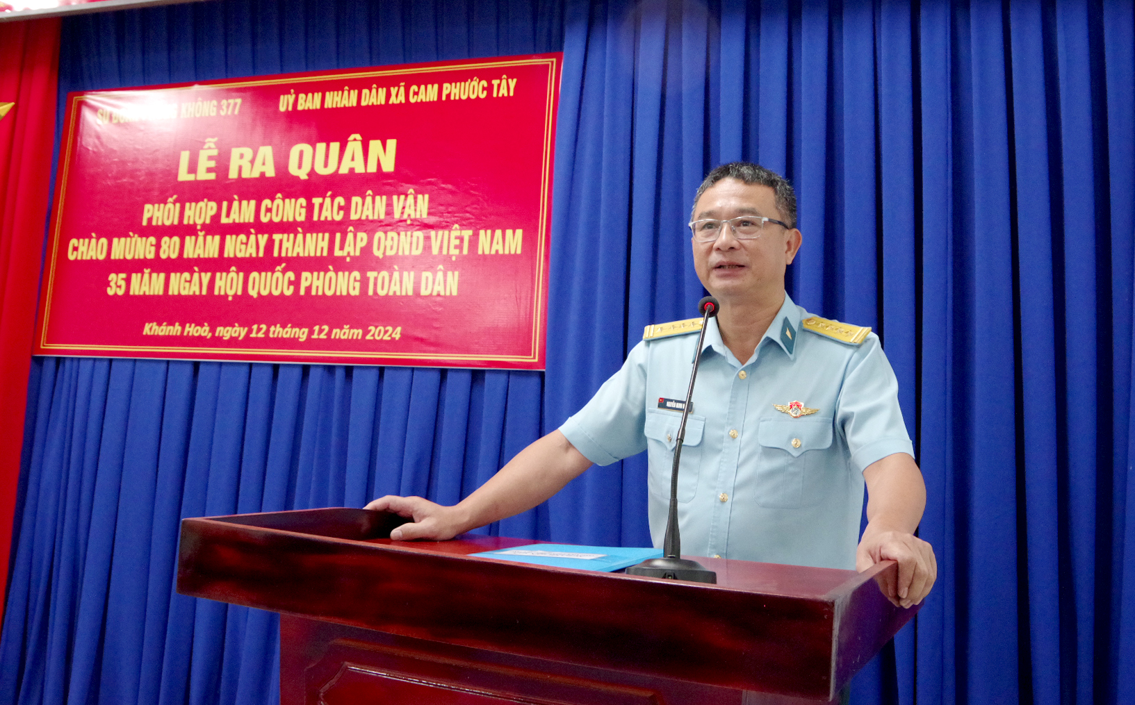 Sư đoàn Phòng không 377 làm công tác dân vận tại 2 xã của huyện Cam Lâm