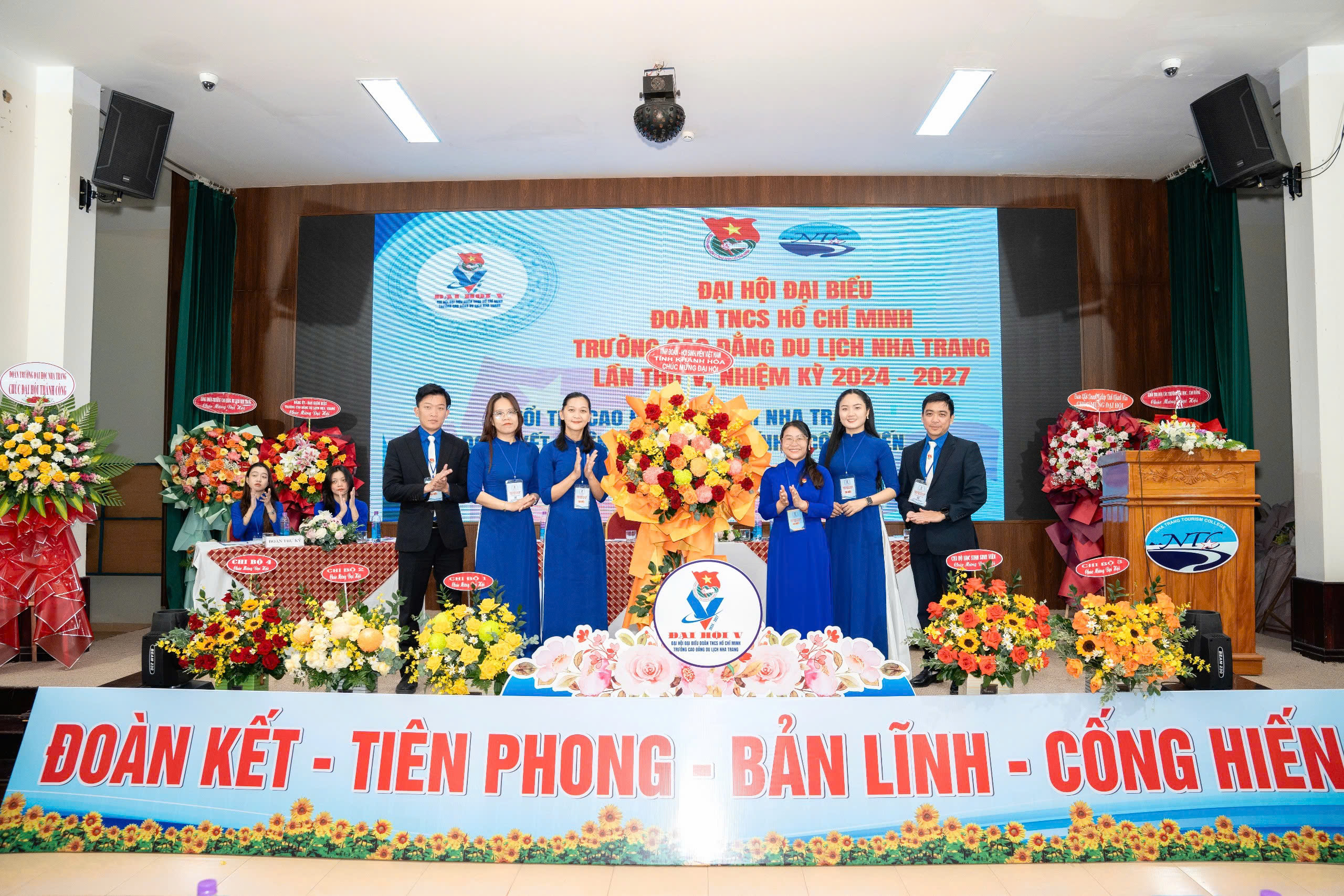 Đoàn Trường Cao đẳng Du lịch Nha Trang tổ chức Đại hội nhiệm kỳ 2024 - 2027