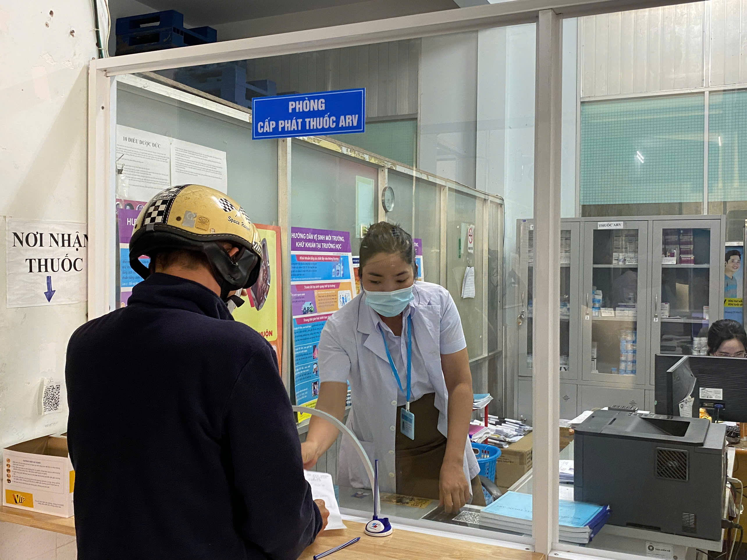 Xét nghiệm HIV sớm để kiểm soát bệnh hiệu quả