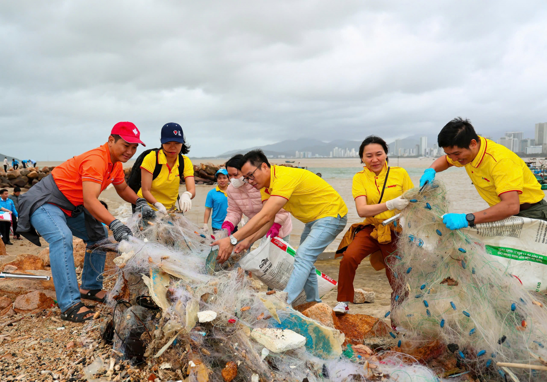 Acting together for clean ocean