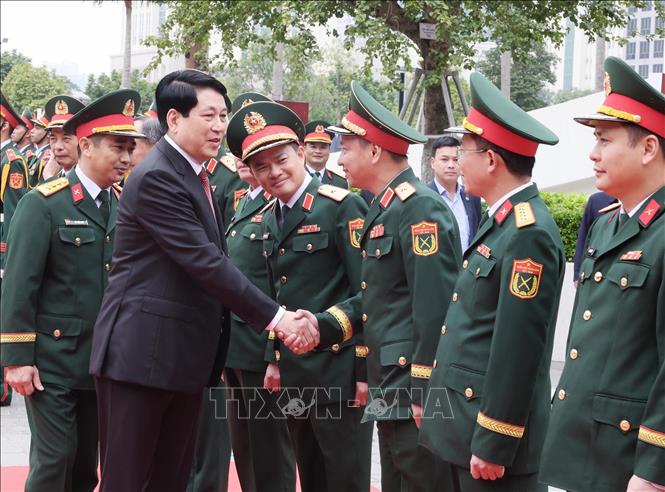 Chủ tịch nước trao tặng danh hiệu Anh hùng LLVT nhân dân cho Viện Hàng không Vũ trụ Viettel