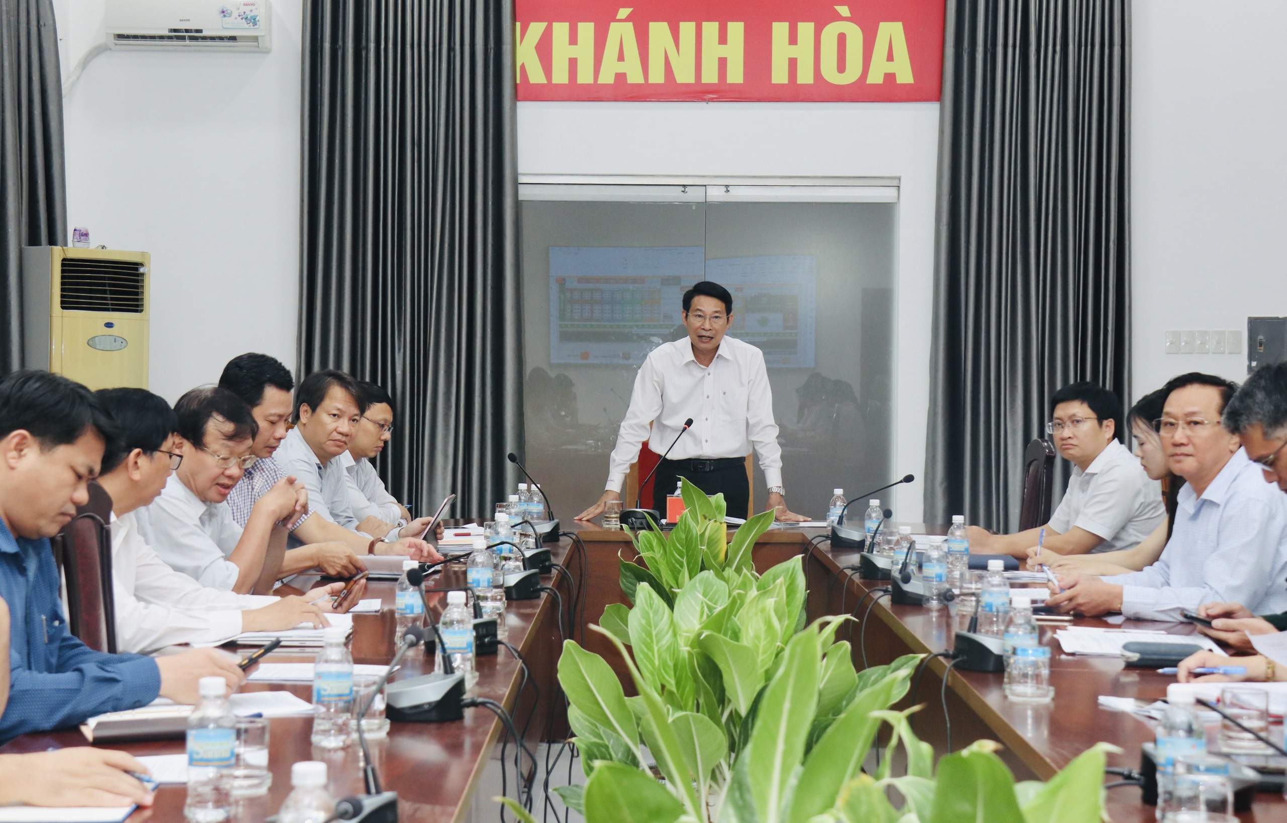 Ông Đinh Văn Thiệu - Phó Chủ tịch UBND tỉnh phát biểu chỉ đạo