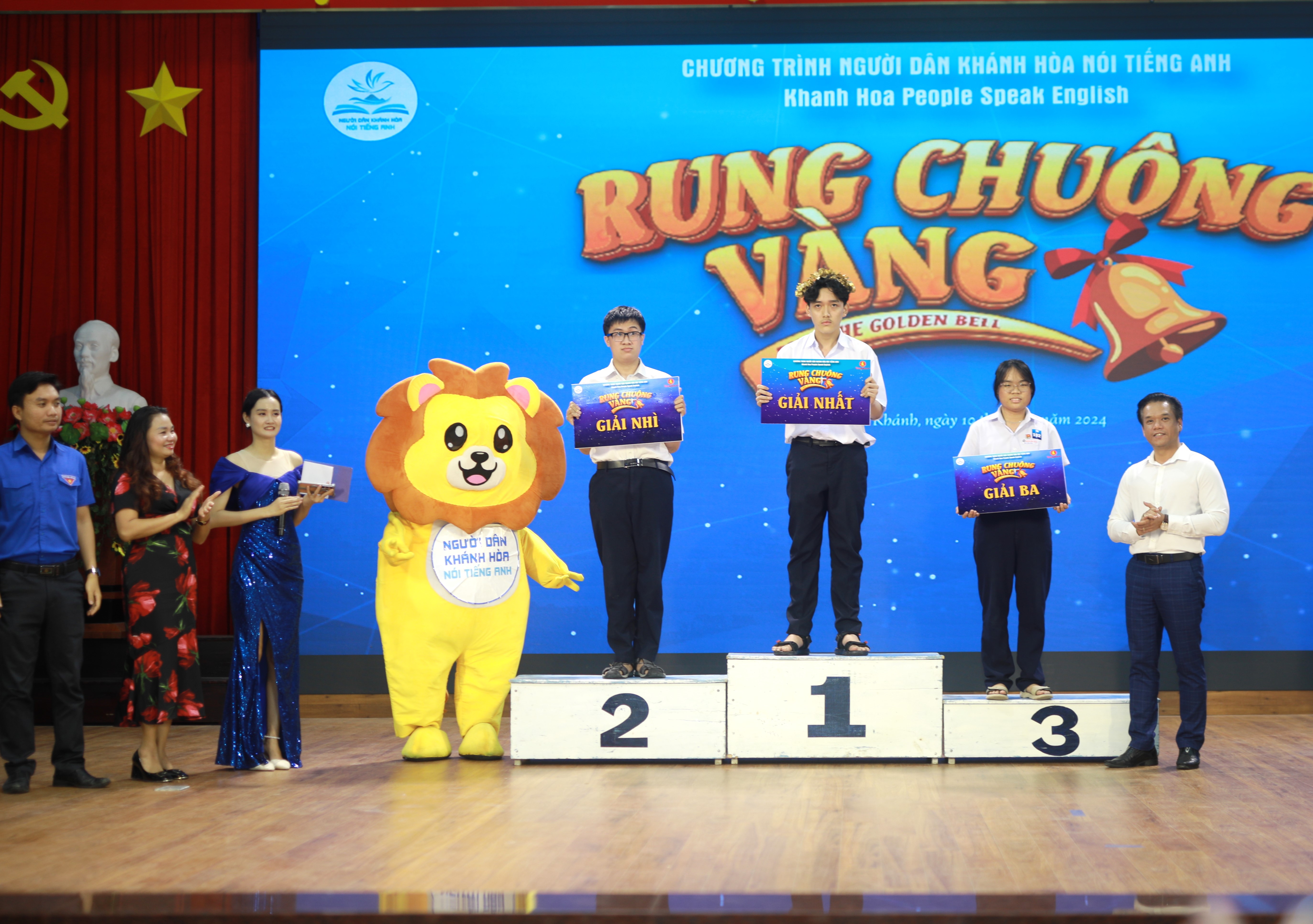 Chương trình "Người dân Khánh Hòa nói tiếng Anh" tổ chức cuộc thi "Rung chuông vàng" tại huyện Diên Khánh